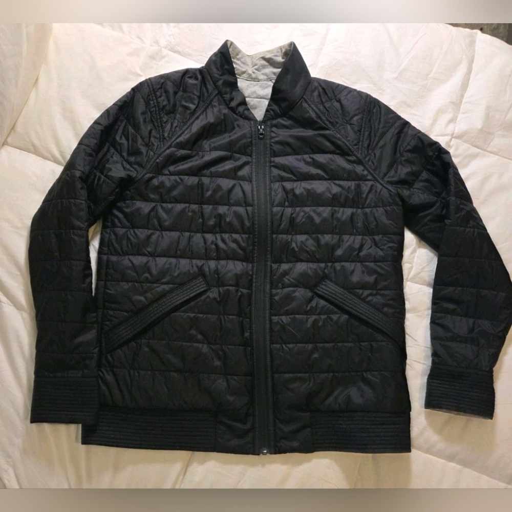 Lululemon The Bomb Reversible Bomber
Insulated Jacket Black/Grey Women's 12 EUC